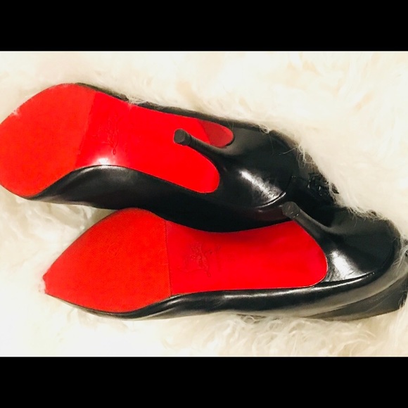 🌹Christian Louboutin black boot heels size 39.❤️ - Picture 6 of 8